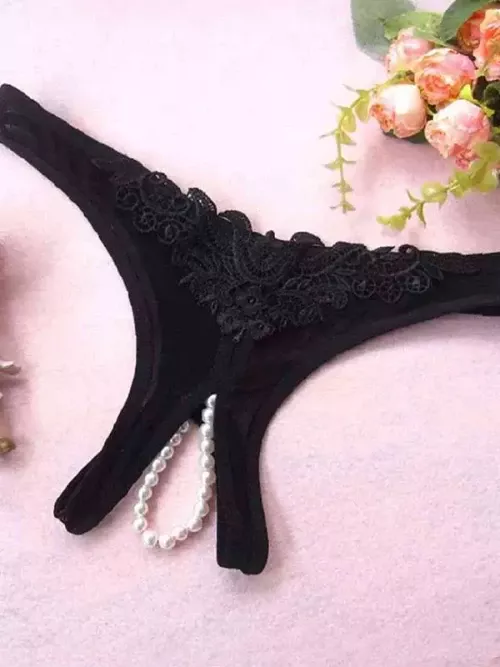 Özel Bölgesi Açık İncili Fantezi Külot Siyah